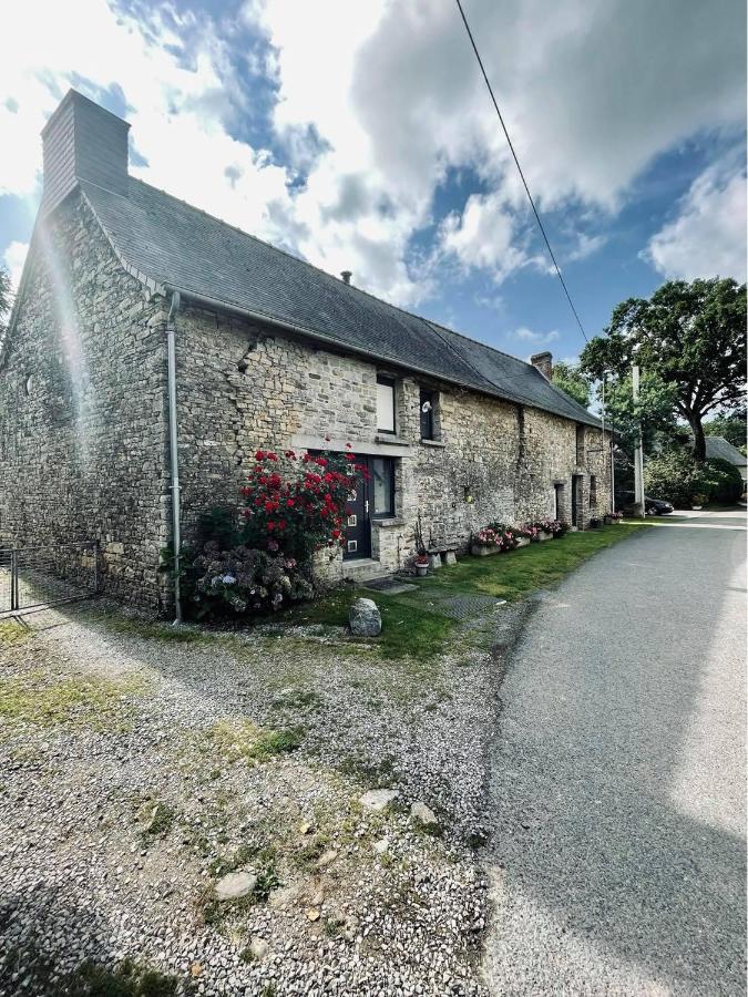Le Boulay Hotell Guichen Exteriör bild